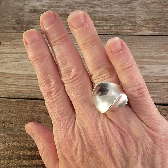 Sterling Contemporary Sculptural Waves Statement Ring - Picture 11 of 13